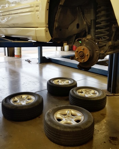 Lafayette Auto Repair | Tire Change